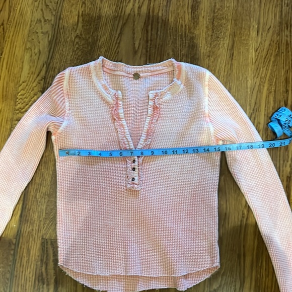 Free People waffle top size M euc - Picture 5 of 6